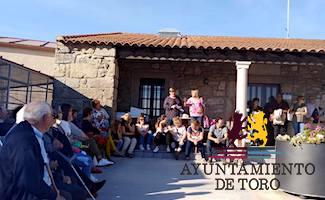 Cerca de 160 personas participan en el ``Bocadillo solidario`` de Torrefrades