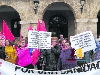 Recogidas m&aacute;s de 3.500 quejas por la falta de onc&oacute;logos en la provincia