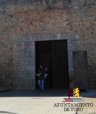 El Ayuntamiento reforzar&aacute; la se&ntilde;alizaci&oacute;n de la Oficina de Turismo y del Sancti Sp&iacute;ritus