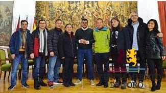 Una delegaci&oacute;n de Guangzhou visita Toro para conocer su patrimonio y catar sus vinos