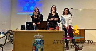 La Universidad de la Experiencia de Toro forma al alumnado sobre alimentos saludables