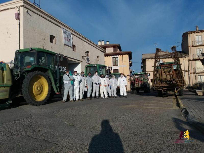 Agricultores extienden la desinfecci&oacute;n de Toro a pol&iacute;gonos y barrios de la periferia