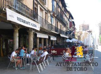 Toro organiza los espacios p&uacute;blicos y el polideportivo para la nueva fase