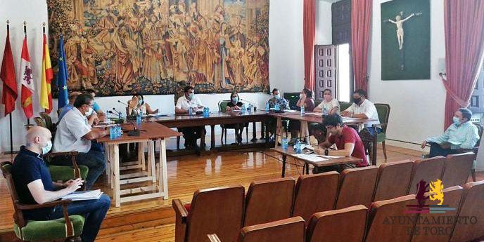 Un nuevo reglamento modifica el tiempo de intervenci&oacute;n y la periodicidad del pleno