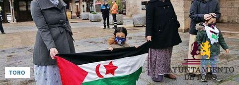 Toro apoya al pueblo saharaui con una concentraci&oacute;n