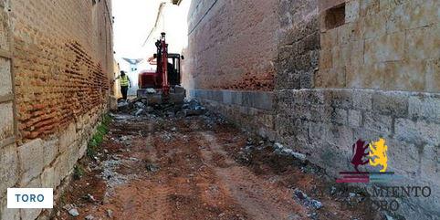 La renovaci&oacute;n de la calle Las Monjas de Toro erradicar&aacute; las filtraciones al convento de Santa Sof&iacute;a