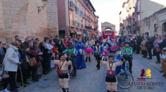Bambalinas celebra el carnaval en Toro con dos concursos infantiles online