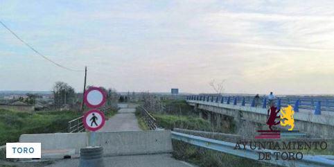 Obras pide la apertura del paso peatonal que enlaza Toro con la ermita del Cristo